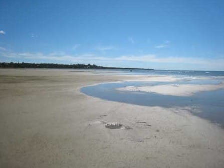 singing-sands-beach