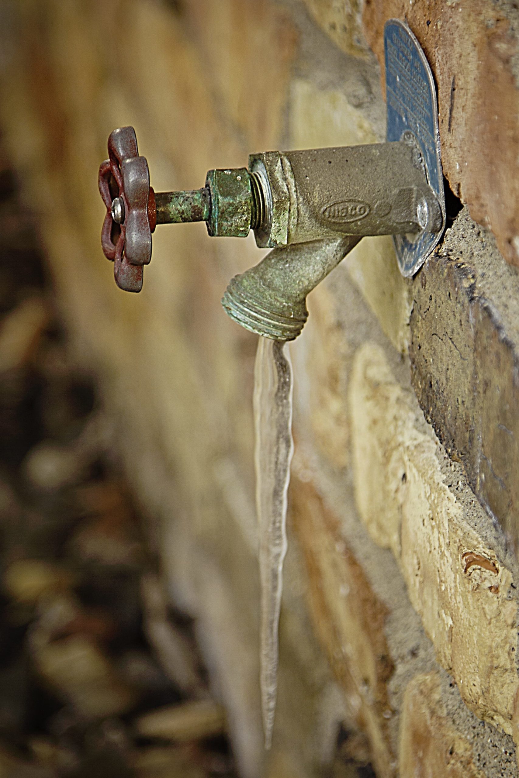 a water hose faucet that is frozen